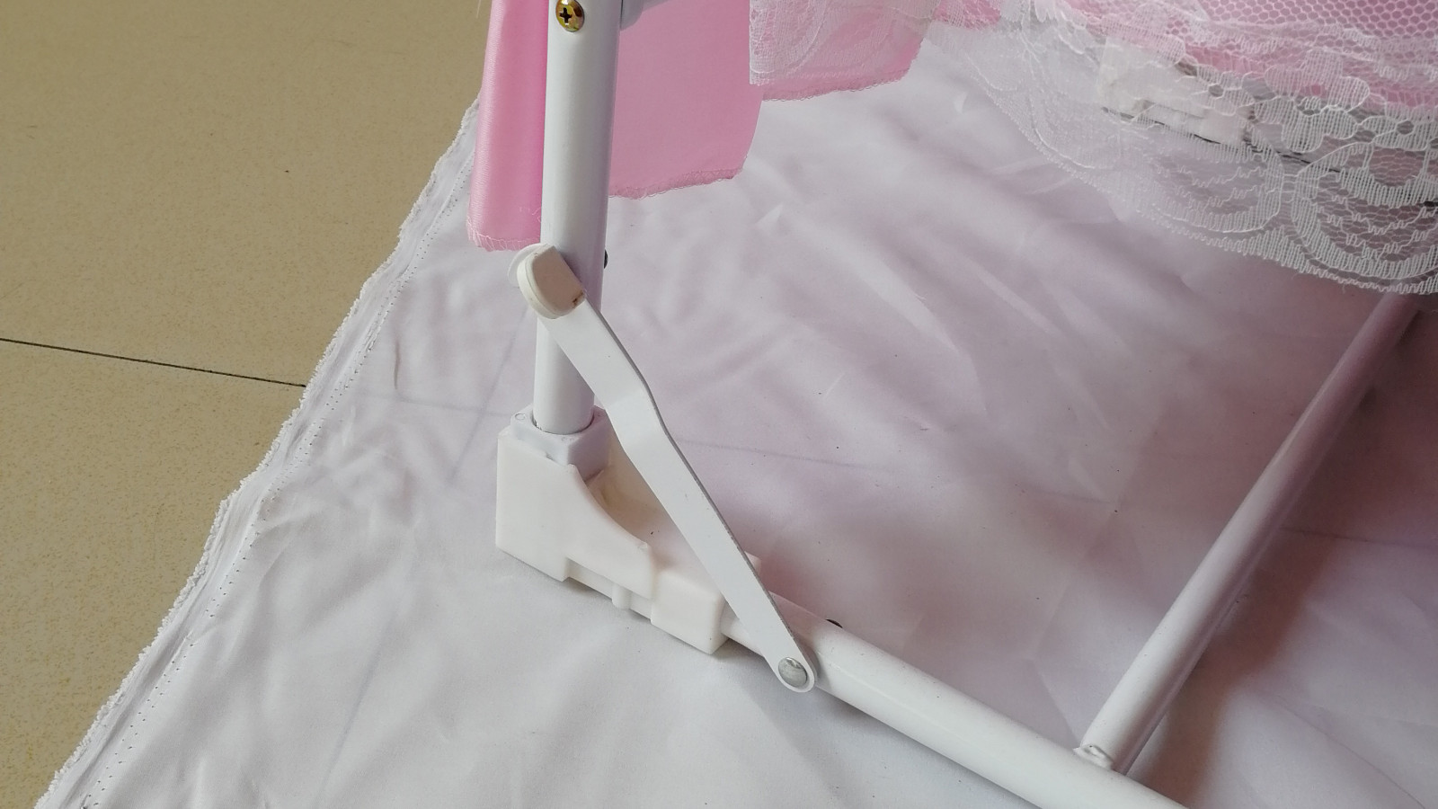 Aoqi wooden cheap baby cots for sale with cradle for bedroom
