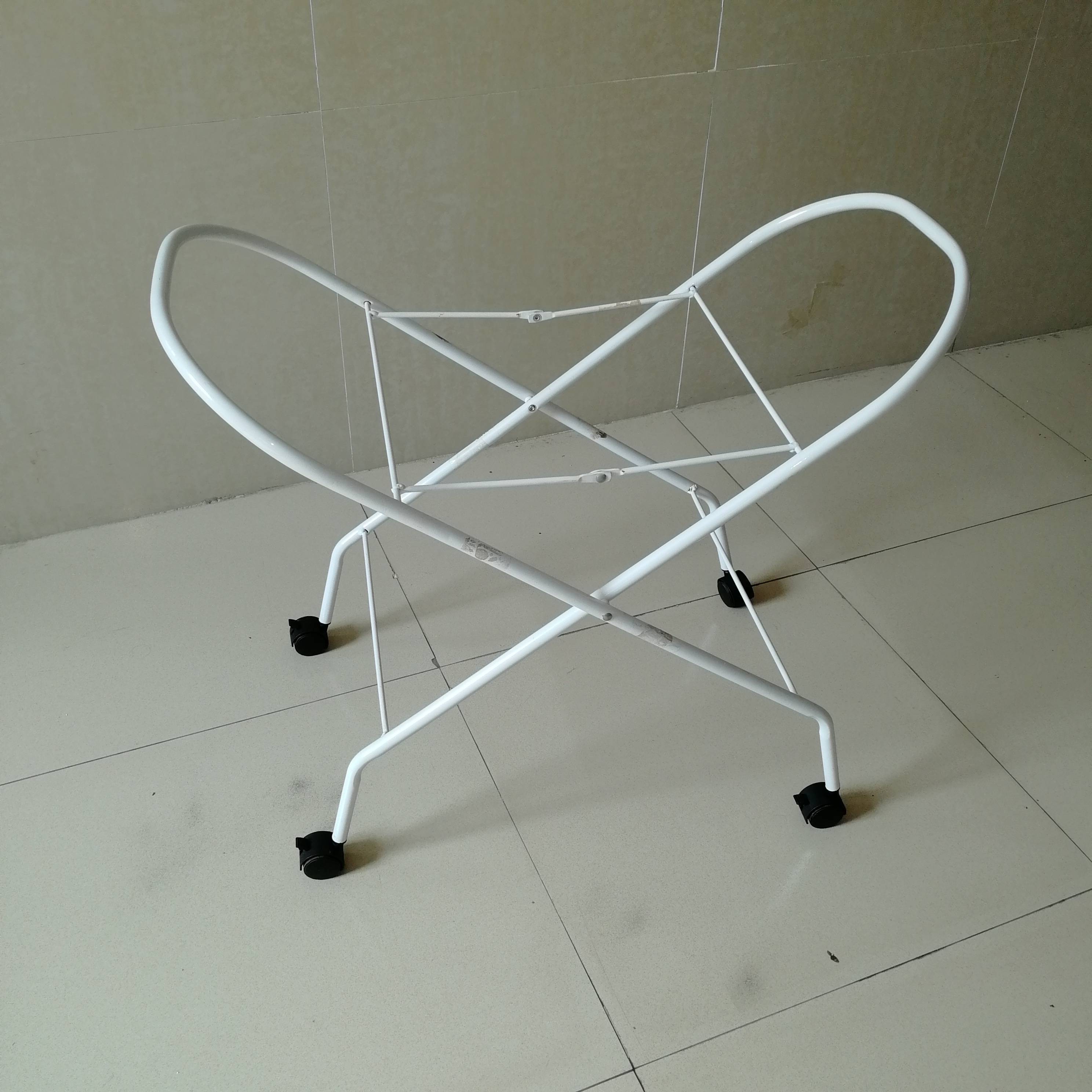 Baby Bath Folding Stand - Shnuggle Baby Bath Folding Bath Stand - Standing height 82cm or seating heights 61cm.